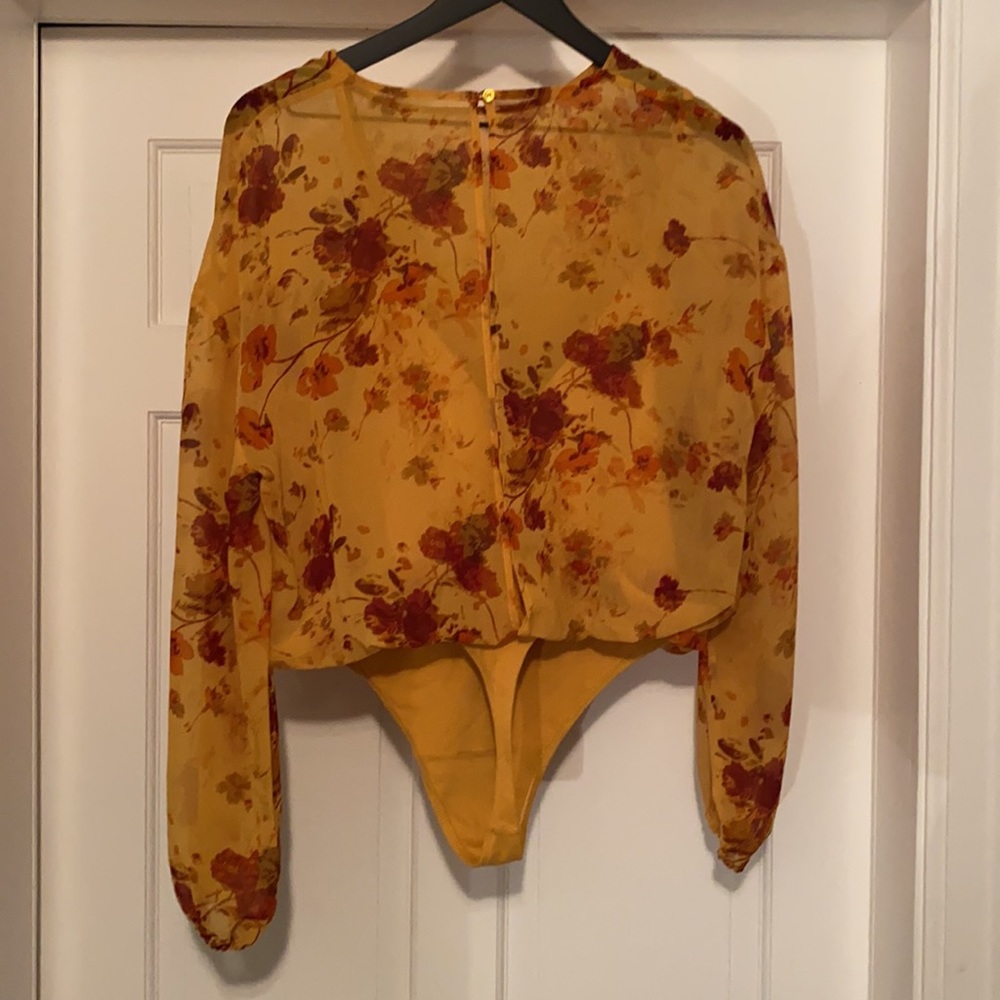 Aritzia Wilfred ‘Talmont’ long sleeve floral layered bodysuit, size L - Picture 5 of 12